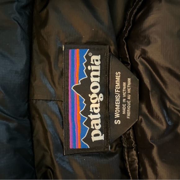 Women’s Fitz Roy Patagonia Down Hoody - Picture 2 of 8